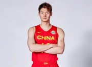 开云体育网站-曝王哲林三年顶薪续约上海上赛季场均14.8分8篮板的简单介绍