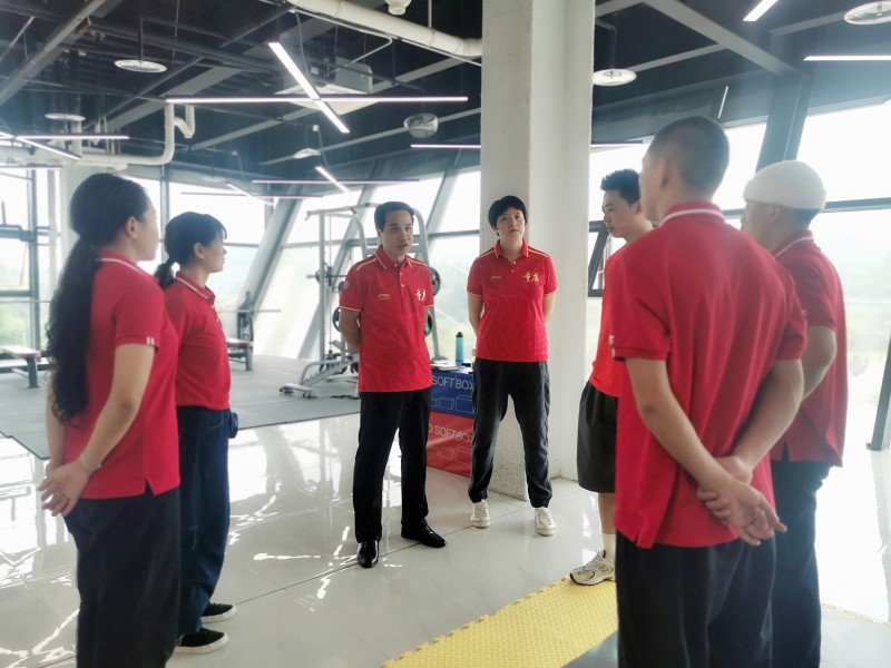 帕尔梅拉斯技战术演练密集，冲刺冠军全力以赴的简单介绍