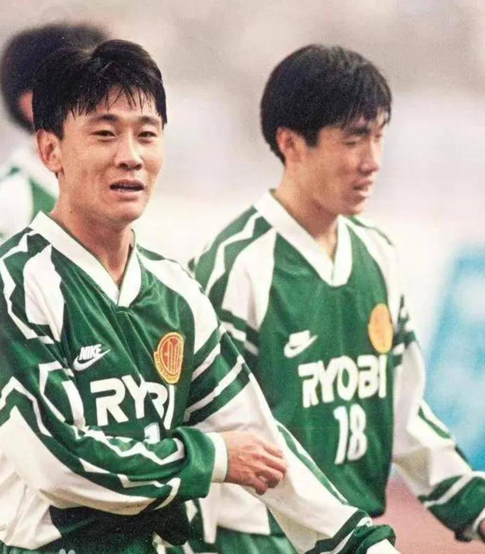 20年前，那个让那英甘愿“未婚生子”的前国脚高峰，如今过得怎样的简单介绍