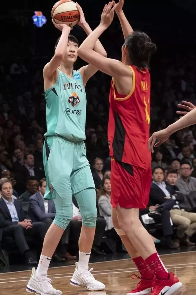 关于薪资太低引抗议！WNBA与WCBA、NBA收入差距一览的信息