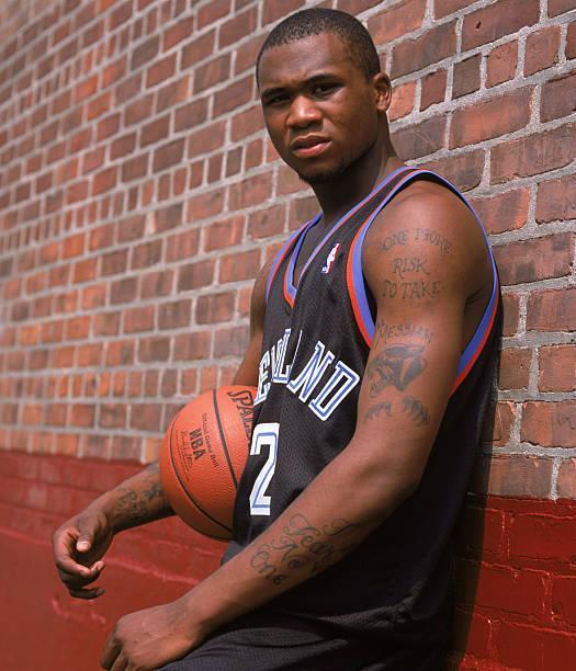 前NBA球员强奸案成立被判处入狱100个月的简单介绍